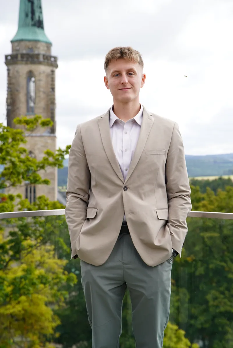 Porträt von Philipp Tilgner, Bankkaufmann, Finanz- und Vermögensberater